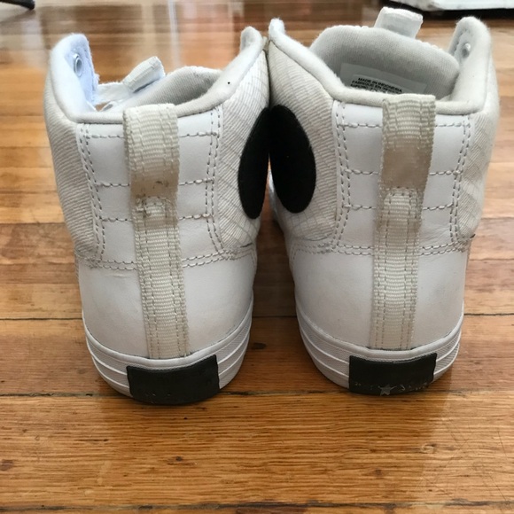 Converse - Picture 3 of 5